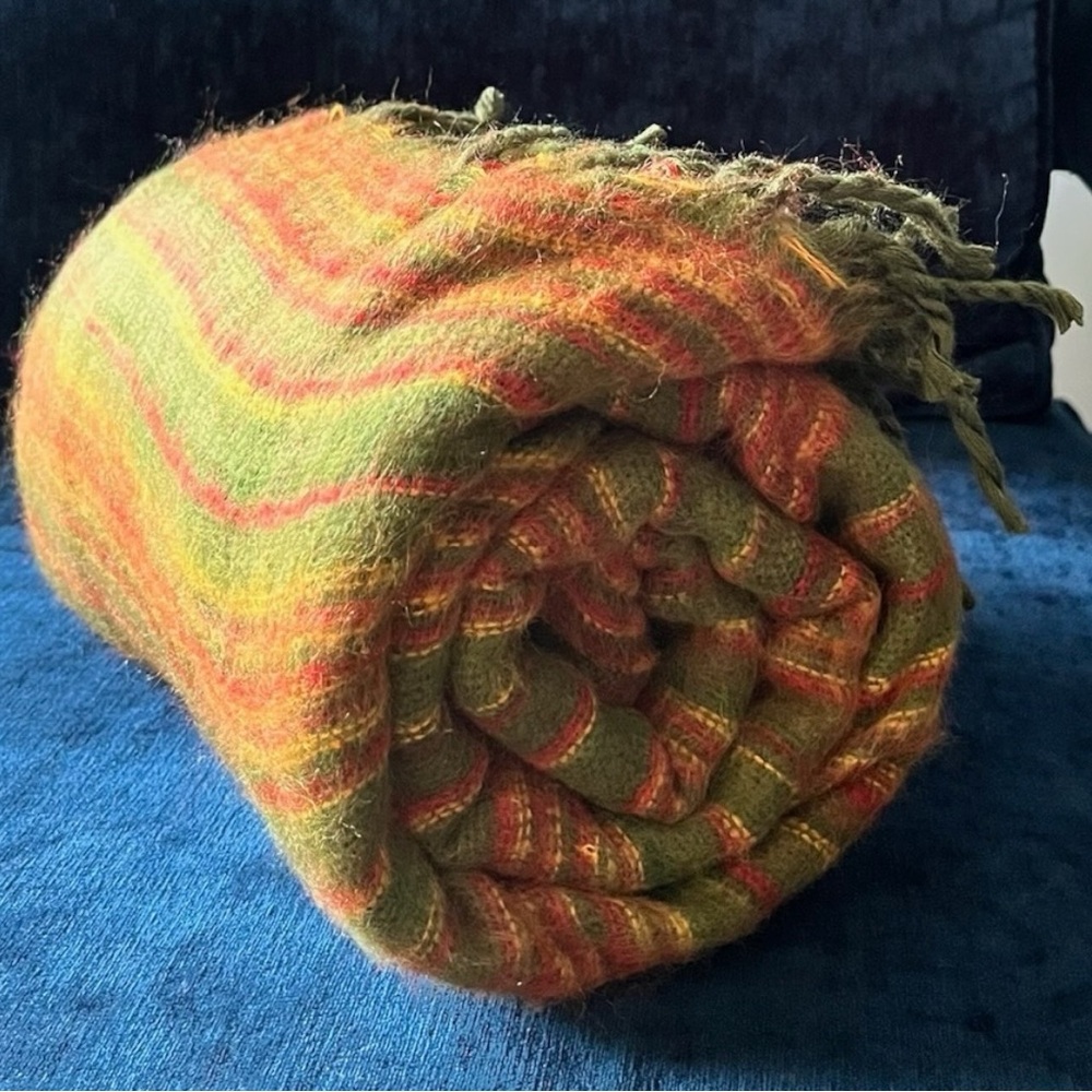 Himalayan Wool + Yak Handwoven Meditation Blanket (Spring Green with Gold Red)